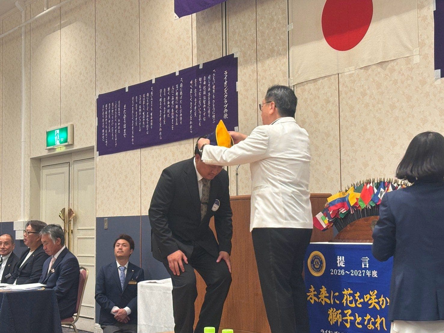 9/17(木)2R合同例会・新会員入会式の活動写真 5